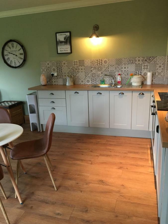 One Slade Gardens Apartment Мъмбълс Екстериор снимка